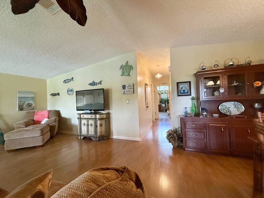 8111 Buena Vista Dr N a Ellenton, FL Mobile or Manufactured Home for Sale